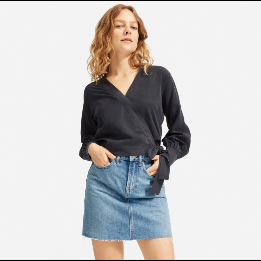 Everlane The Washable Silk Wrap Black Top